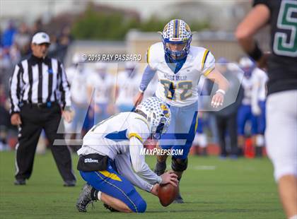 Thumbnail 2 in West Islip vs. Lindenhurst Section XI Division II Finals photogallery.