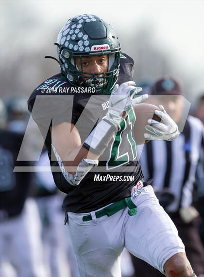 Thumbnail 1 in West Islip vs. Lindenhurst Section XI Division II Finals photogallery.