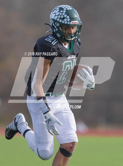 Thumbnail 1 in West Islip vs. Lindenhurst Section XI Division II Finals photogallery.