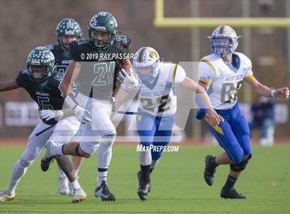 Thumbnail 1 in West Islip vs. Lindenhurst Section XI Division II Finals photogallery.