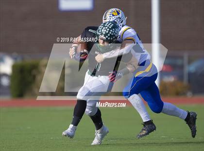 Thumbnail 3 in West Islip vs. Lindenhurst Section XI Division II Finals photogallery.