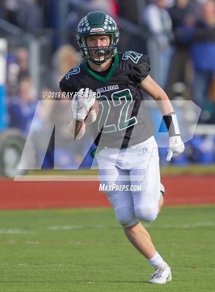 Thumbnail 1 in West Islip vs. Lindenhurst Section XI Division II Finals photogallery.
