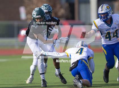 Thumbnail 1 in West Islip vs. Lindenhurst Section XI Division II Finals photogallery.