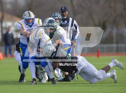 Thumbnail 2 in West Islip vs. Lindenhurst Section XI Division II Finals photogallery.