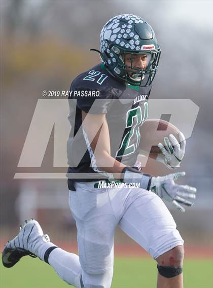 Thumbnail 3 in West Islip vs. Lindenhurst Section XI Division II Finals photogallery.