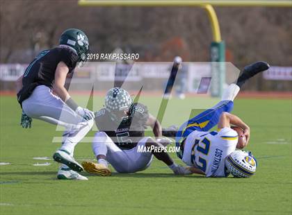 Thumbnail 2 in West Islip vs. Lindenhurst Section XI Division II Finals photogallery.