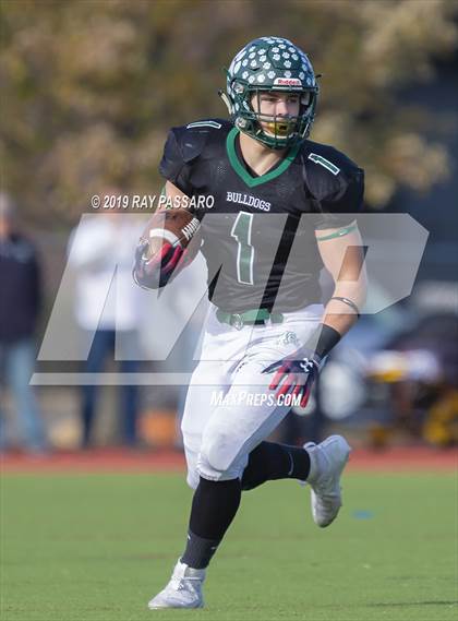 Thumbnail 2 in West Islip vs. Lindenhurst Section XI Division II Finals photogallery.