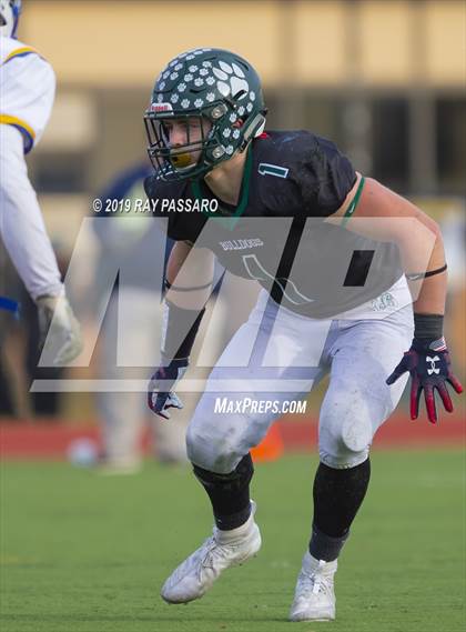 Thumbnail 1 in West Islip vs. Lindenhurst Section XI Division II Finals photogallery.