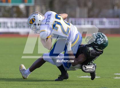 Thumbnail 3 in West Islip vs. Lindenhurst Section XI Division II Finals photogallery.