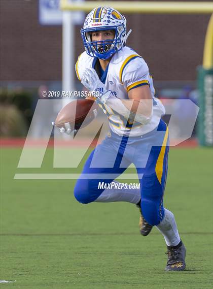 Thumbnail 3 in West Islip vs. Lindenhurst Section XI Division II Finals photogallery.