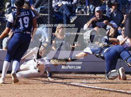 Thumbnail 2 in Columbine vs Erie (CHSAA 5A Semifinal) photogallery.