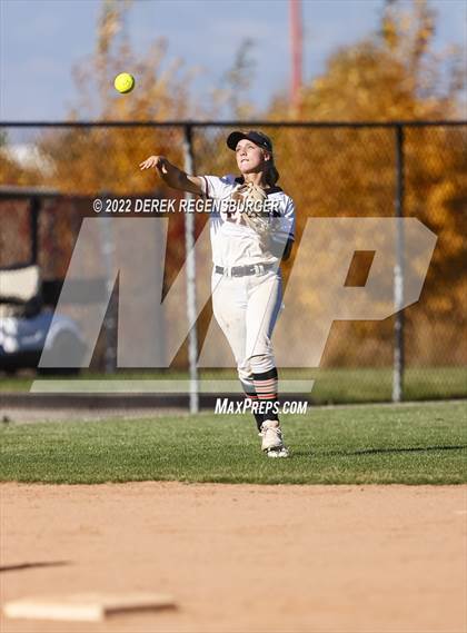 Thumbnail 3 in Columbine vs Erie (CHSAA 5A Semifinal) photogallery.
