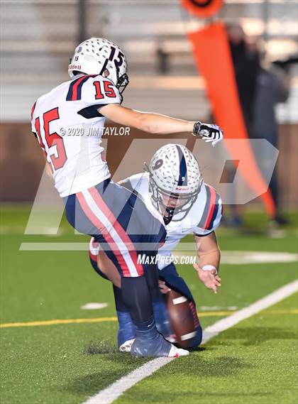 Thumbnail 1 in Aubrey vs Mineral Wells (4A Bi-District Playoff) photogallery.