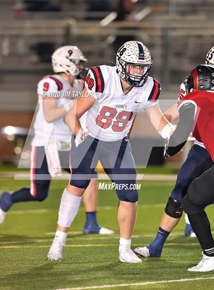 Thumbnail 3 in Aubrey vs Mineral Wells (4A Bi-District Playoff) photogallery.