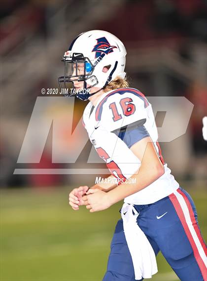Thumbnail 2 in Aubrey vs Mineral Wells (4A Bi-District Playoff) photogallery.