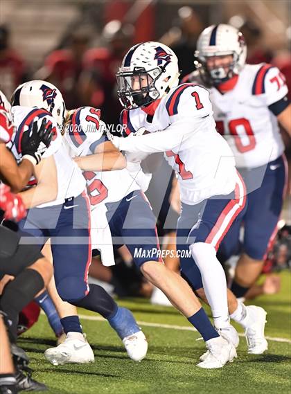 Thumbnail 3 in Aubrey vs Mineral Wells (4A Bi-District Playoff) photogallery.