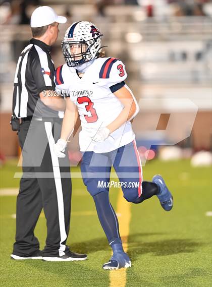 Thumbnail 1 in Aubrey vs Mineral Wells (4A Bi-District Playoff) photogallery.