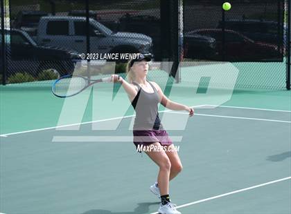 Thumbnail 3 in CHSAA 3A Region 1-Lutheran photogallery.