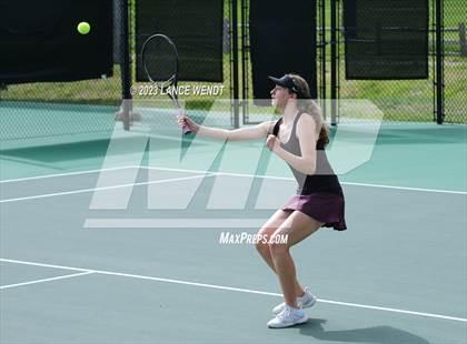 Thumbnail 3 in CHSAA 3A Region 1-Lutheran photogallery.