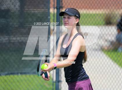Thumbnail 2 in CHSAA 3A Region 1-Lutheran photogallery.
