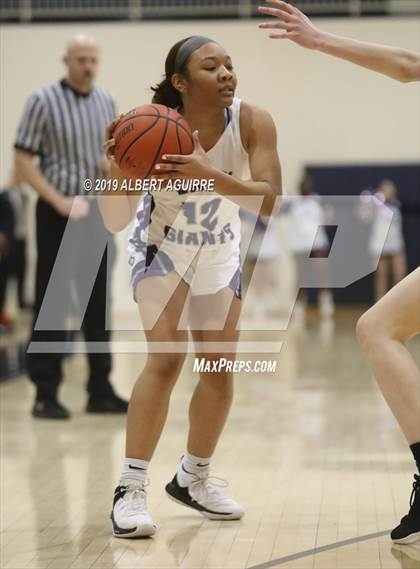 Thumbnail 2 in Lawrence North vs. Ben Davis photogallery.
