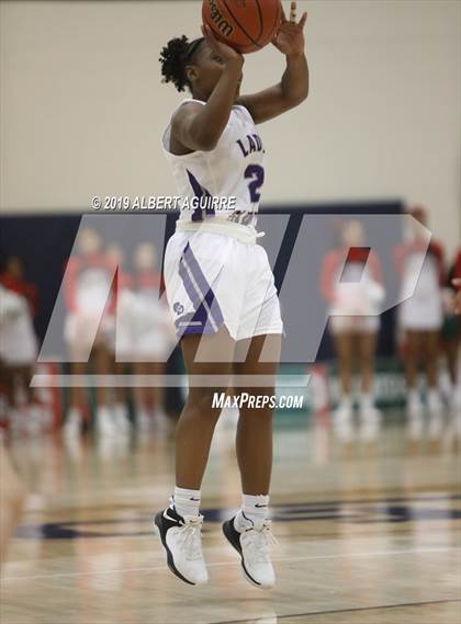 Thumbnail 1 in Lawrence North vs. Ben Davis photogallery.