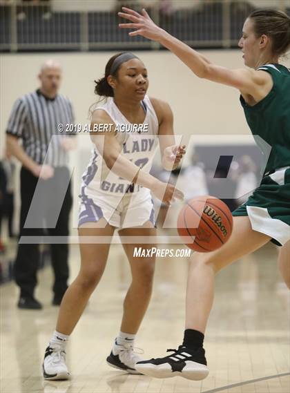 Thumbnail 3 in Lawrence North vs. Ben Davis photogallery.