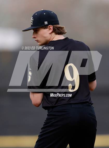 Thumbnail 1 in Lassiter @ Sprayberry photogallery.
