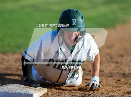 Thumbnail 1 in Mendota @ Reedley photogallery.