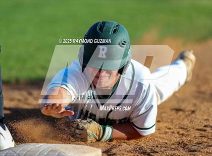 Thumbnail 1 in Mendota @ Reedley photogallery.