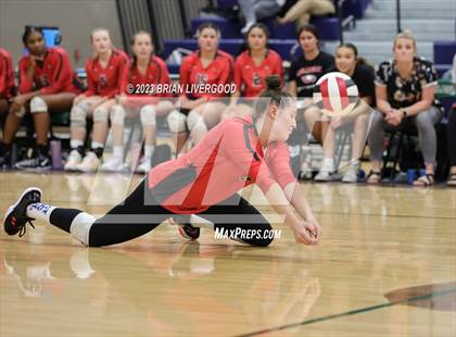 Thumbnail 1 in Eaglecrest @ Pine Creek photogallery.
