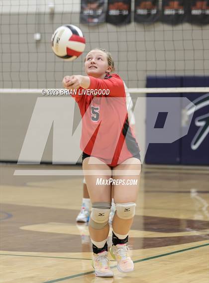 Thumbnail 2 in Eaglecrest @ Pine Creek photogallery.