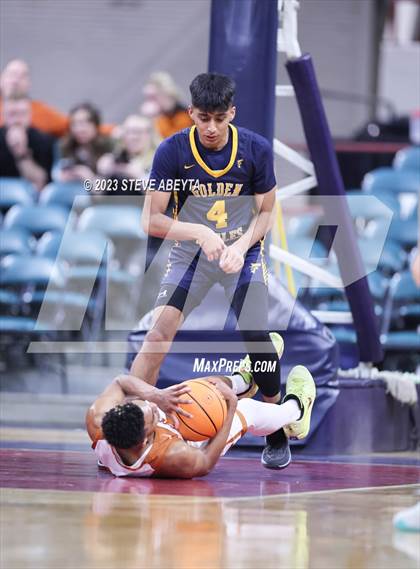 Thumbnail 1 in Mead vs. Frederick (CHSAA 5A Great 8) photogallery.