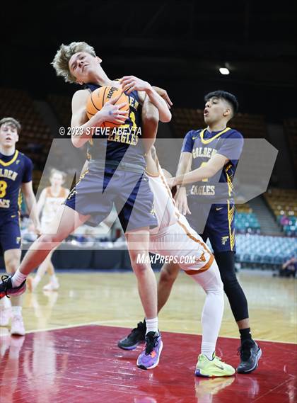 Thumbnail 3 in Mead vs. Frederick (CHSAA 5A Great 8) photogallery.