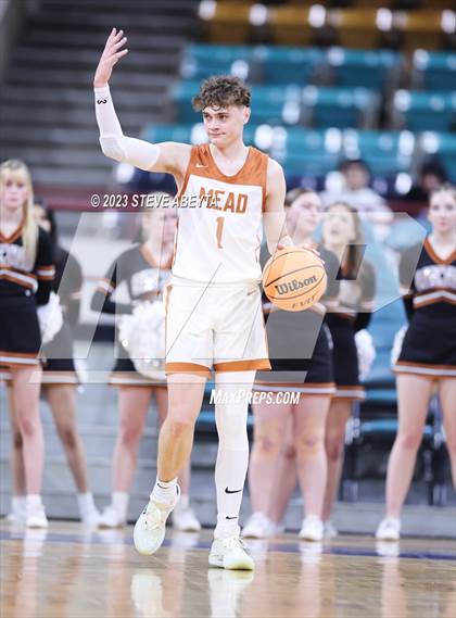 Thumbnail 1 in Mead vs. Frederick (CHSAA 5A Great 8) photogallery.