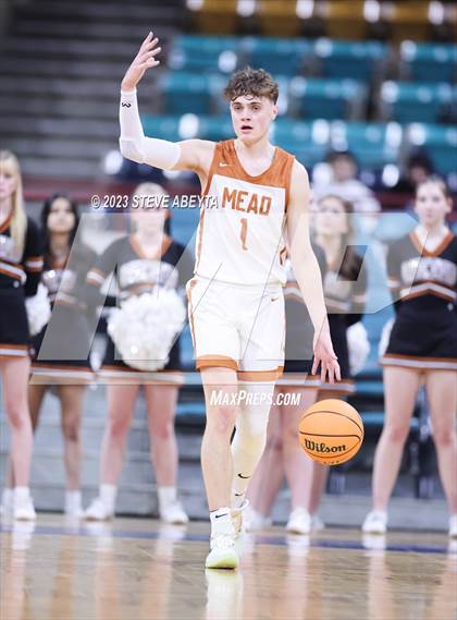 Thumbnail 2 in Mead vs. Frederick (CHSAA 5A Great 8) photogallery.