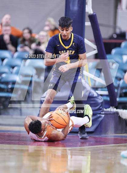 Thumbnail 2 in Mead vs. Frederick (CHSAA 5A Great 8) photogallery.
