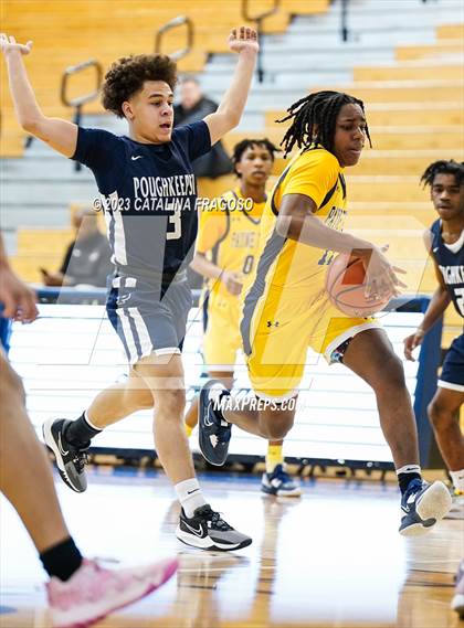 Thumbnail 3 in Poughkeepsie vs. Payne Tech (Metro Classic) photogallery.