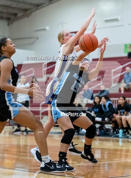 Thumbnail 1 in Harlan vs Navarro (46TH ANNUAL BARBARA HARVEY JAGUAR CLASSIC) photogallery.