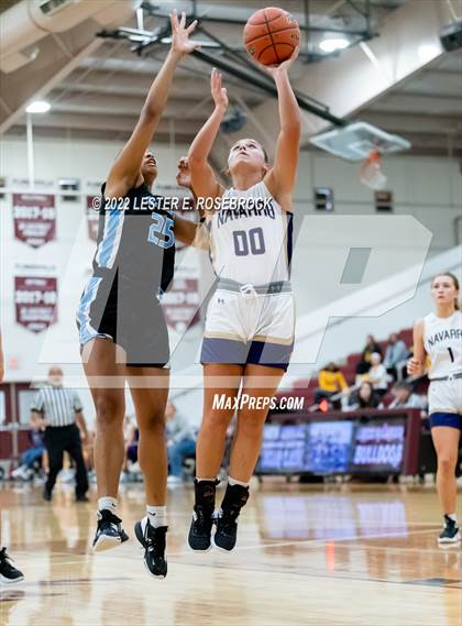 Thumbnail 2 in Harlan vs Navarro (46TH ANNUAL BARBARA HARVEY JAGUAR CLASSIC) photogallery.