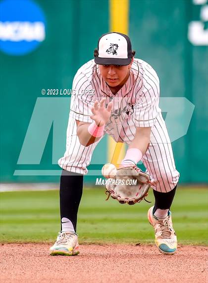 Thumbnail 1 in Crean Lutheran @ Canyon CIF SS DIV 4 Championship photogallery.