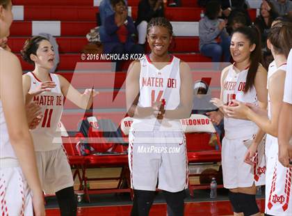 Thumbnail 2 in Harvard-Westlake vs. Mater Dei (Battle of the Beach) photogallery.