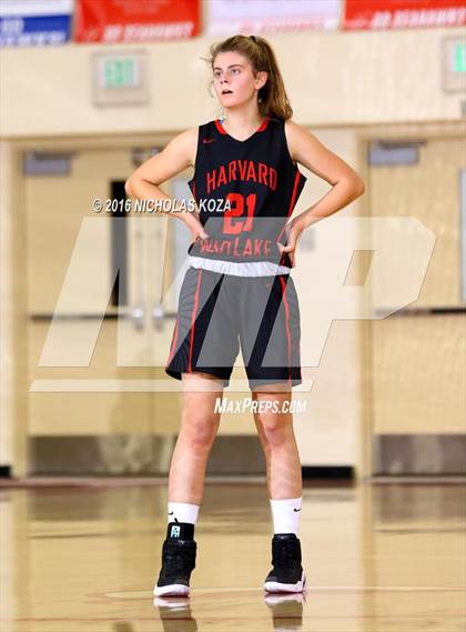 Thumbnail 2 in Harvard-Westlake vs. Mater Dei (Battle of the Beach) photogallery.
