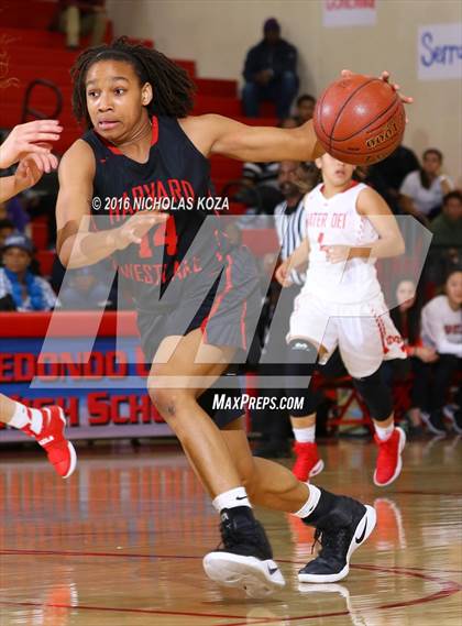 Thumbnail 3 in Harvard-Westlake vs. Mater Dei (Battle of the Beach) photogallery.