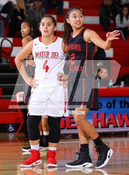 Thumbnail 1 in Harvard-Westlake vs. Mater Dei (Battle of the Beach) photogallery.