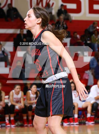 Thumbnail 3 in Harvard-Westlake vs. Mater Dei (Battle of the Beach) photogallery.