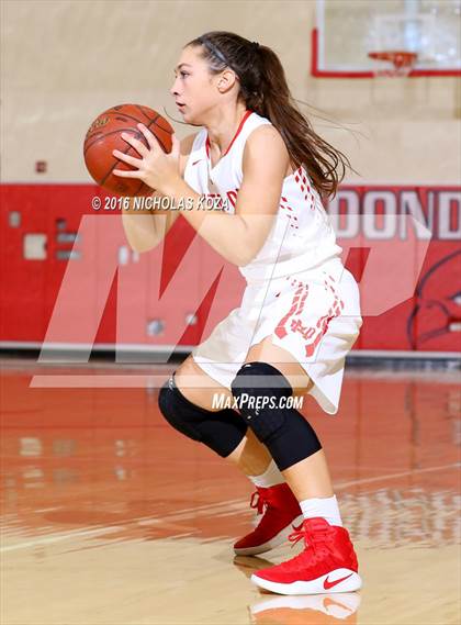 Thumbnail 3 in Harvard-Westlake vs. Mater Dei (Battle of the Beach) photogallery.