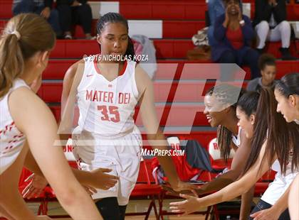 Thumbnail 3 in Harvard-Westlake vs. Mater Dei (Battle of the Beach) photogallery.