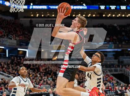 Thumbnail 1 in University vs. Manchester (IHSAA 2A Final) photogallery.