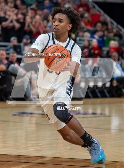 Thumbnail 3 in University vs. Manchester (IHSAA 2A Final) photogallery.